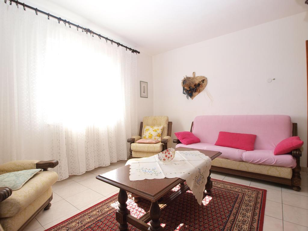 Apartment Luisa 1437 Peruski Luaran gambar