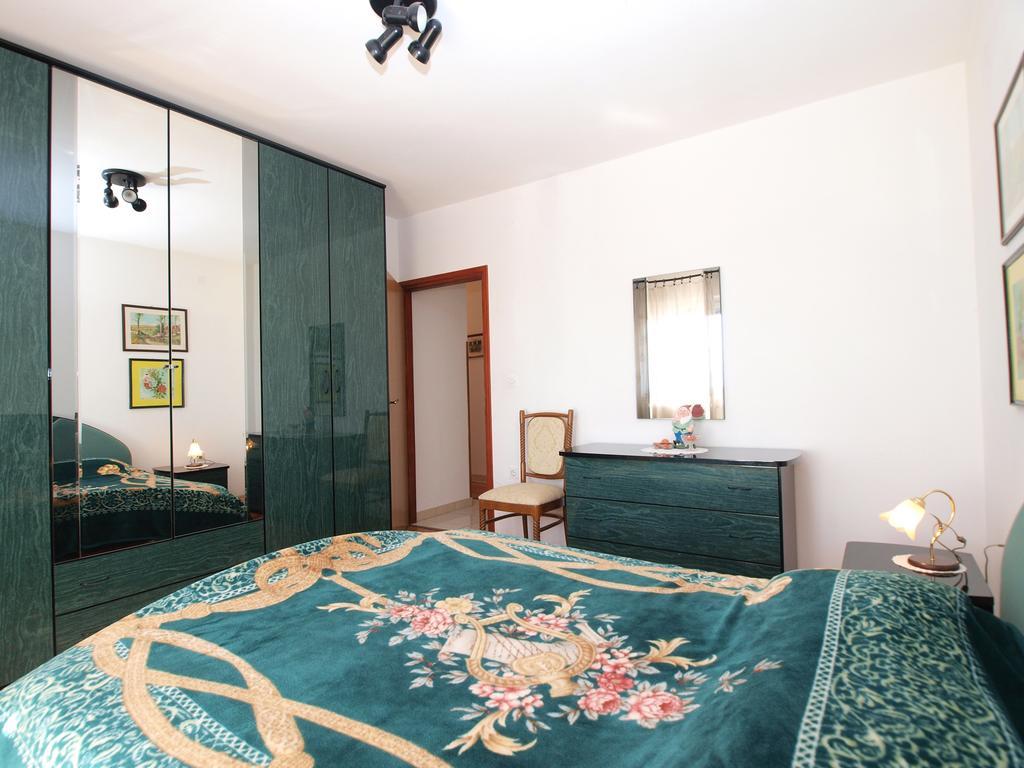 Apartment Luisa 1437 Peruski Luaran gambar