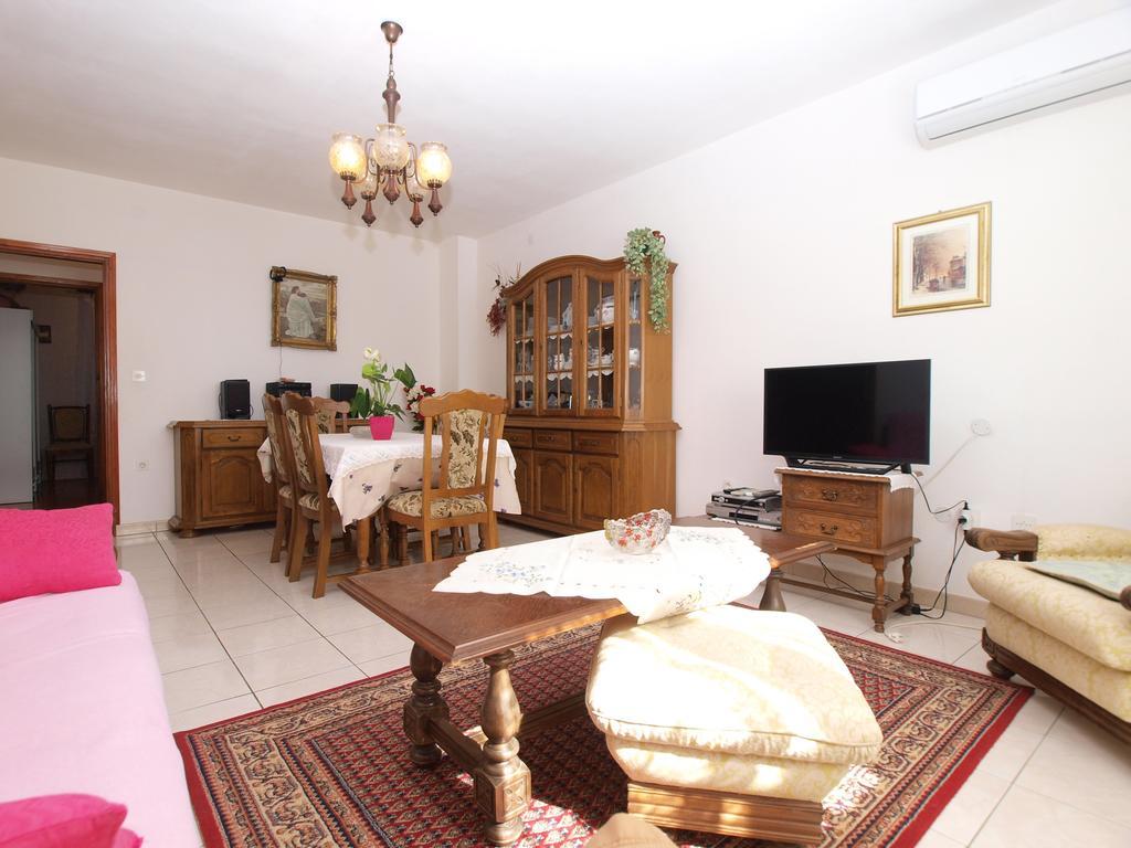 Apartment Luisa 1437 Peruski Luaran gambar