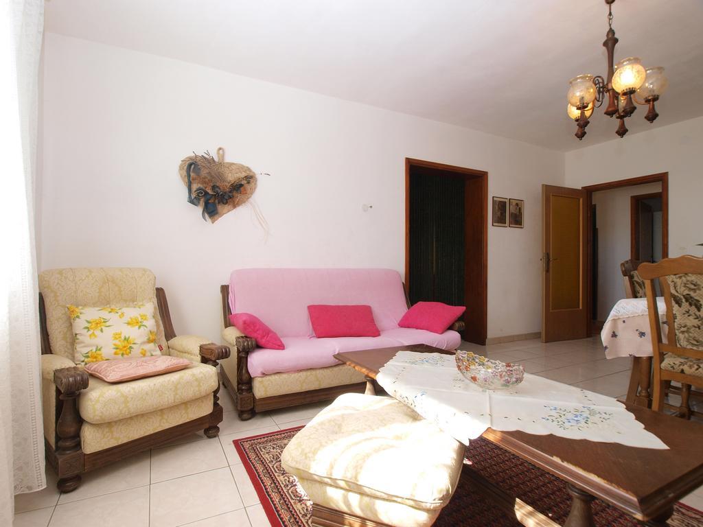 Apartment Luisa 1437 Peruski Luaran gambar