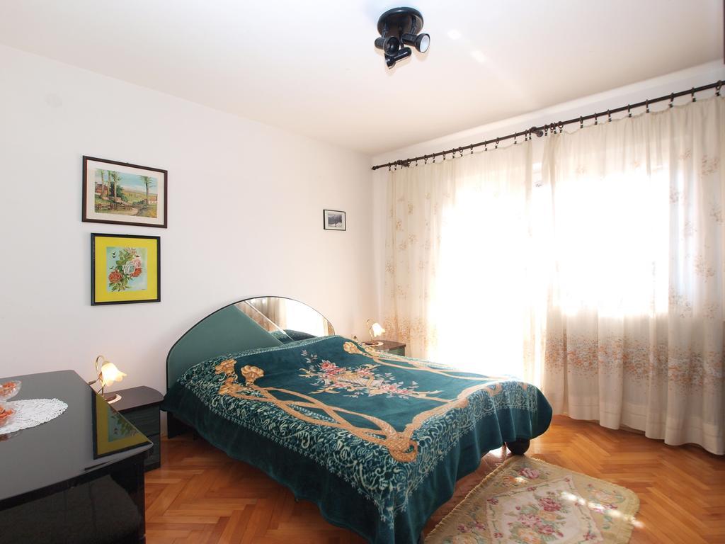 Apartment Luisa 1437 Peruski Luaran gambar