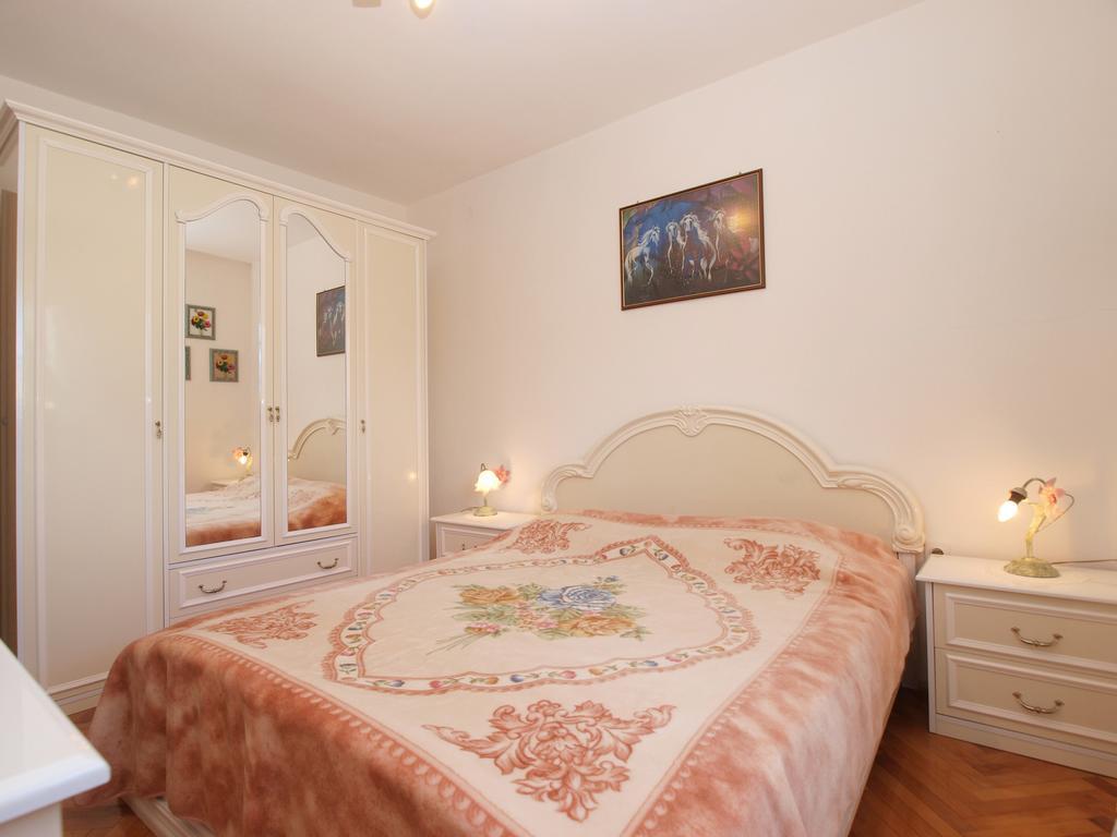 Apartment Luisa 1437 Peruski Luaran gambar