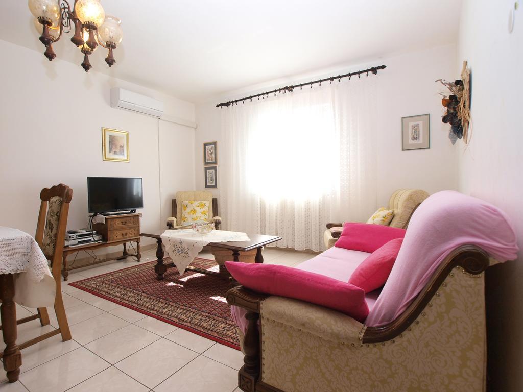 Apartment Luisa 1437 Peruski Luaran gambar